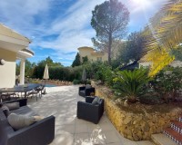 Resale - Villa - Altea