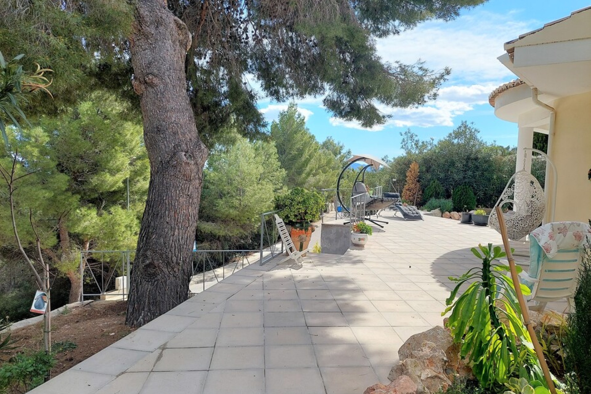 Resale - Villa - Altea