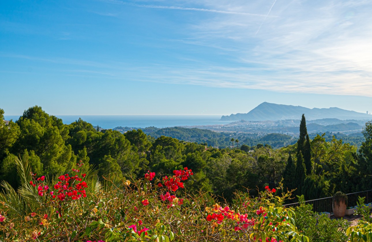 Resale - Villa - Altea