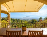 Resale - Villa - Altea