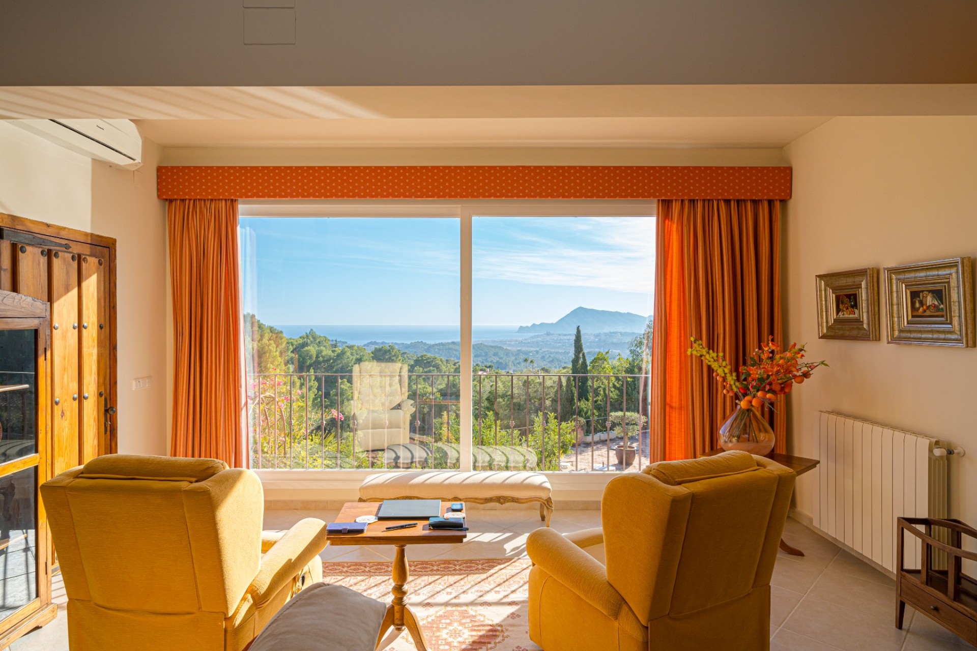 Resale - Villa - Altea