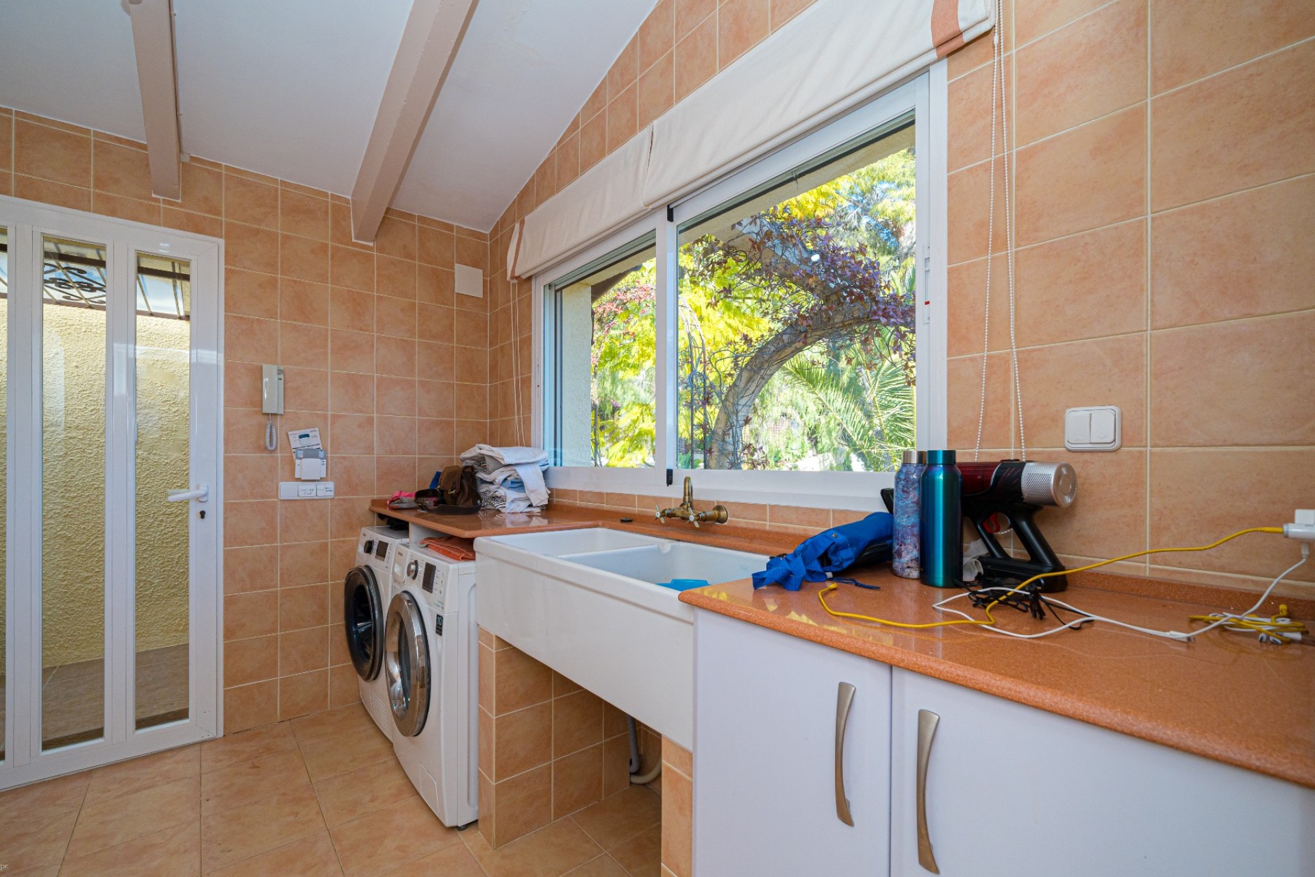 Resale - Villa - Altea