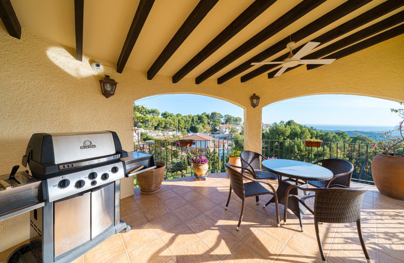 Resale - Villa - Altea