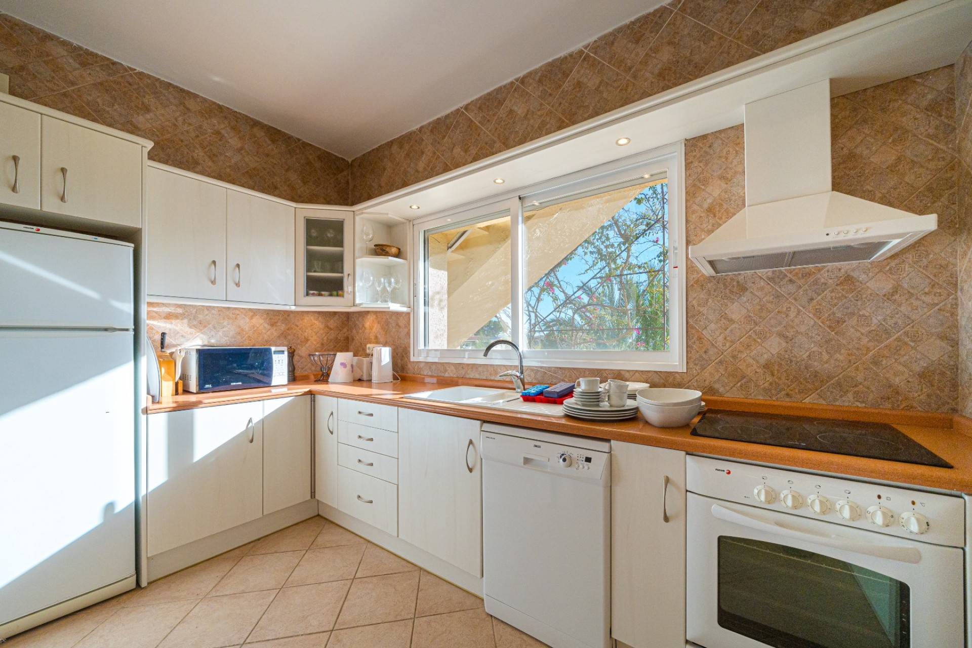 Resale - Villa - Altea