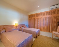 Resale - Villa - Altea