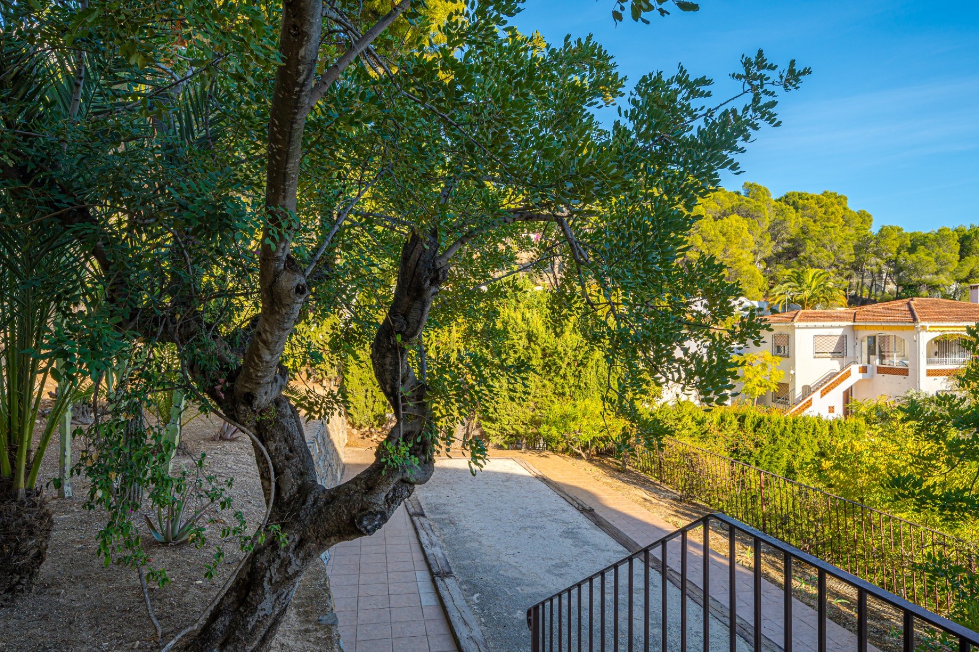 Resale - Villa - Altea