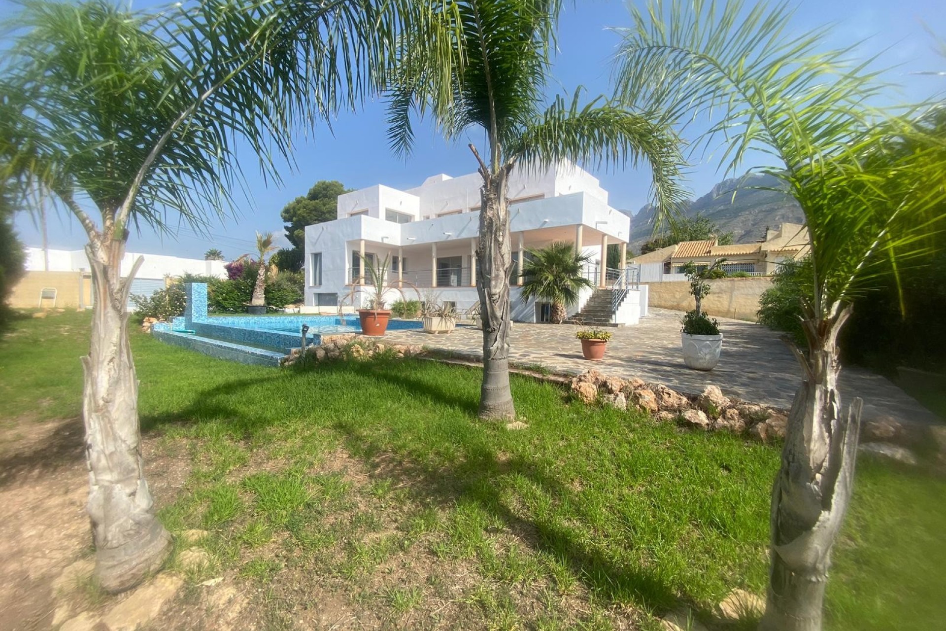 Resale - Villa - Altea