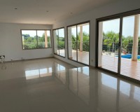 Resale - Villa - Altea
