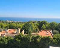 Resale - Villa - Altea