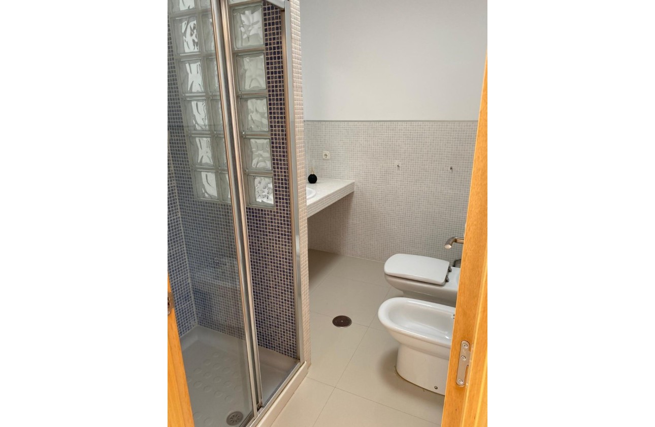 Resale - Villa - Altea