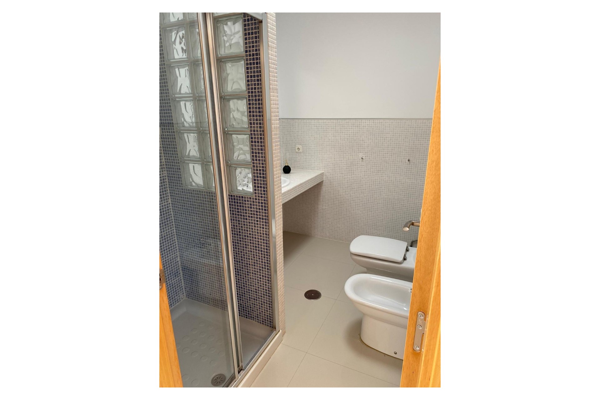 Resale - Villa - Altea