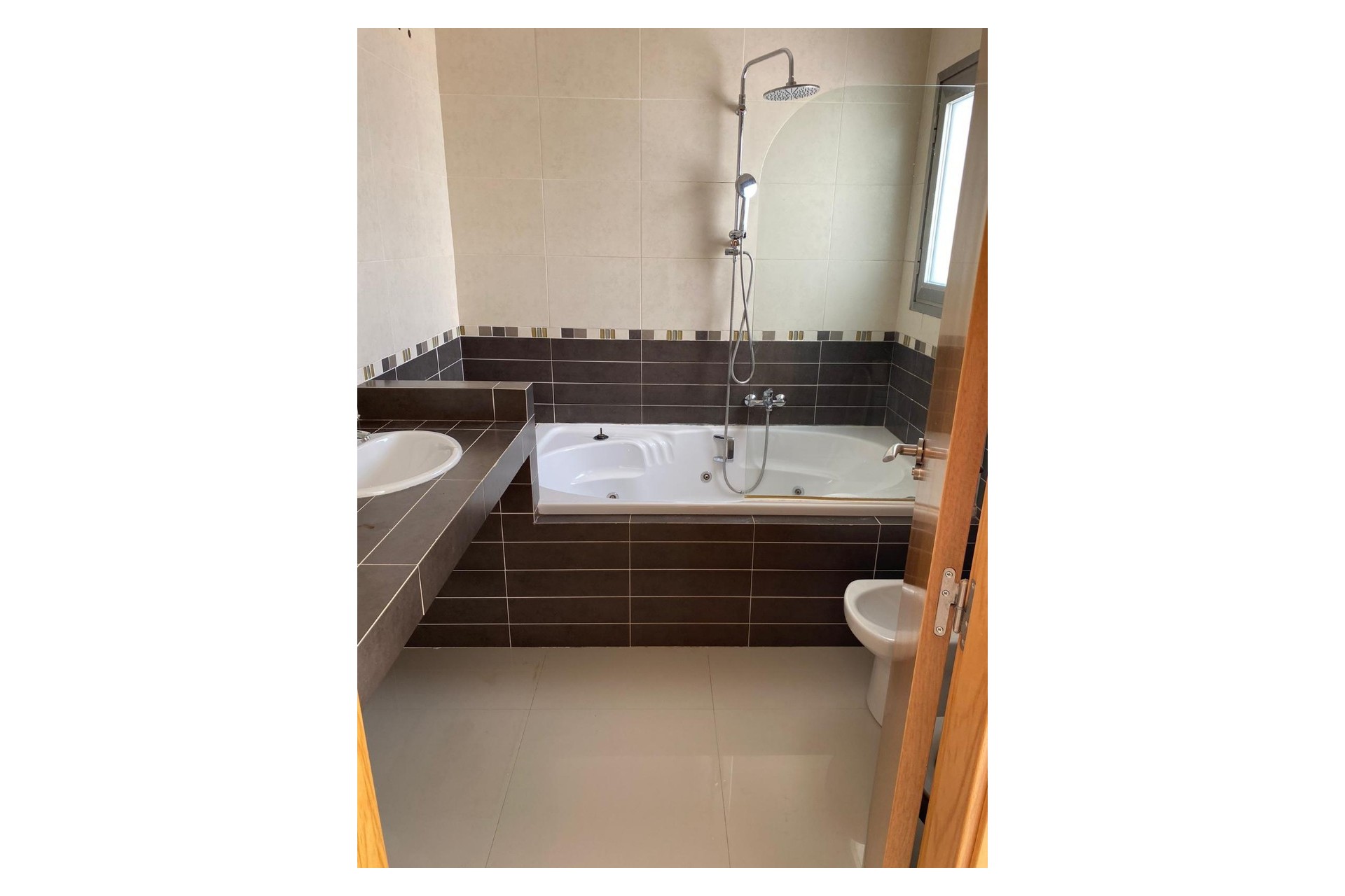 Resale - Villa - Altea