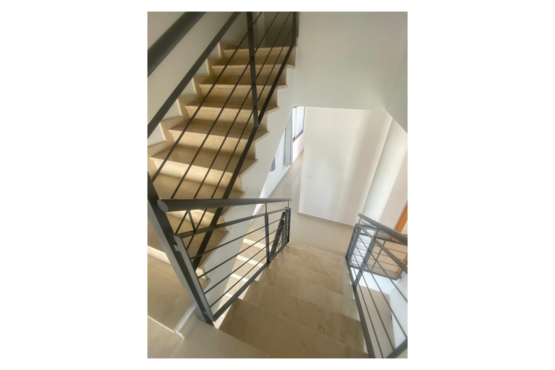 Resale - Villa - Altea