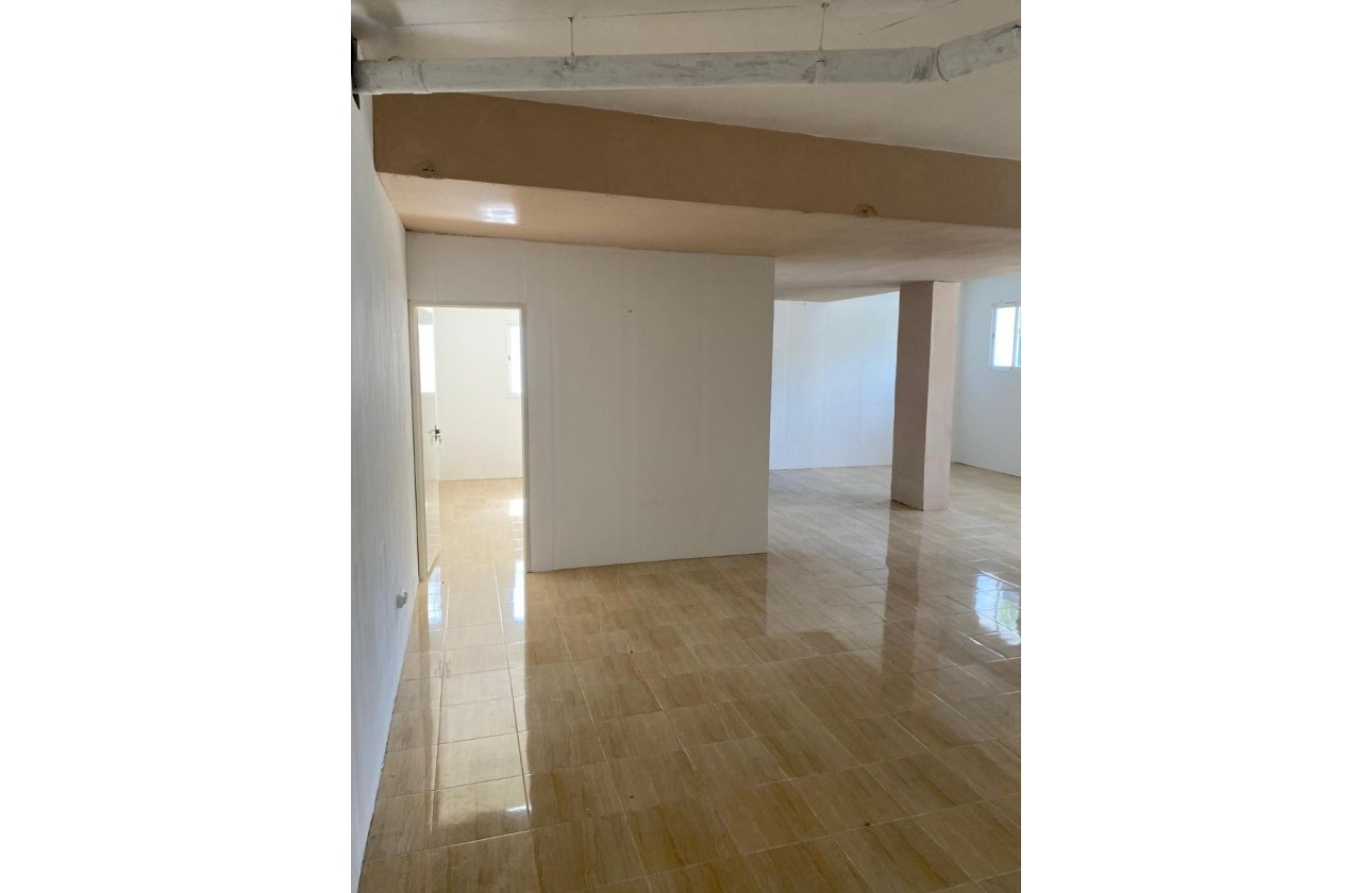 Resale - Villa - Altea