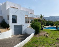 Resale - Villa - Altea
