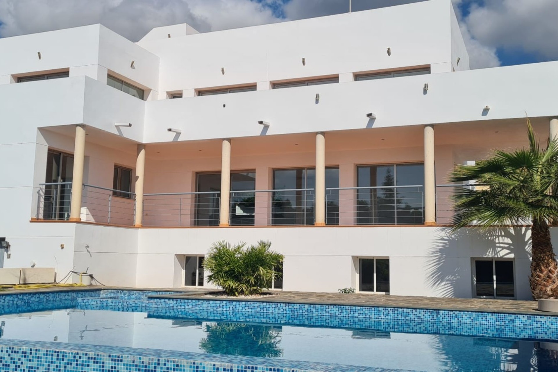 Resale - Villa - Altea