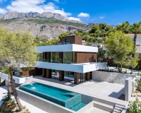 Resale - Villa - Altea