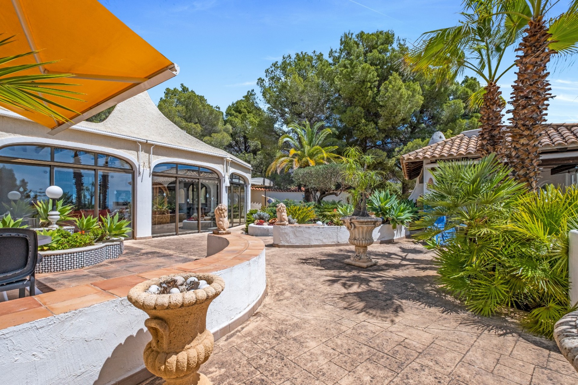 Resale - Villa - Altea