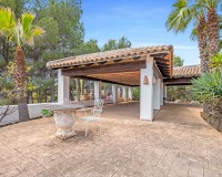 Resale - Villa - Altea
