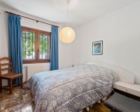 Resale - Villa - Altea