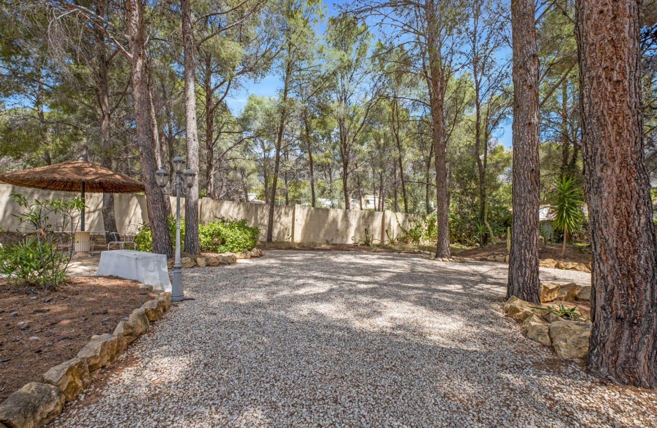 Resale - Villa - Altea