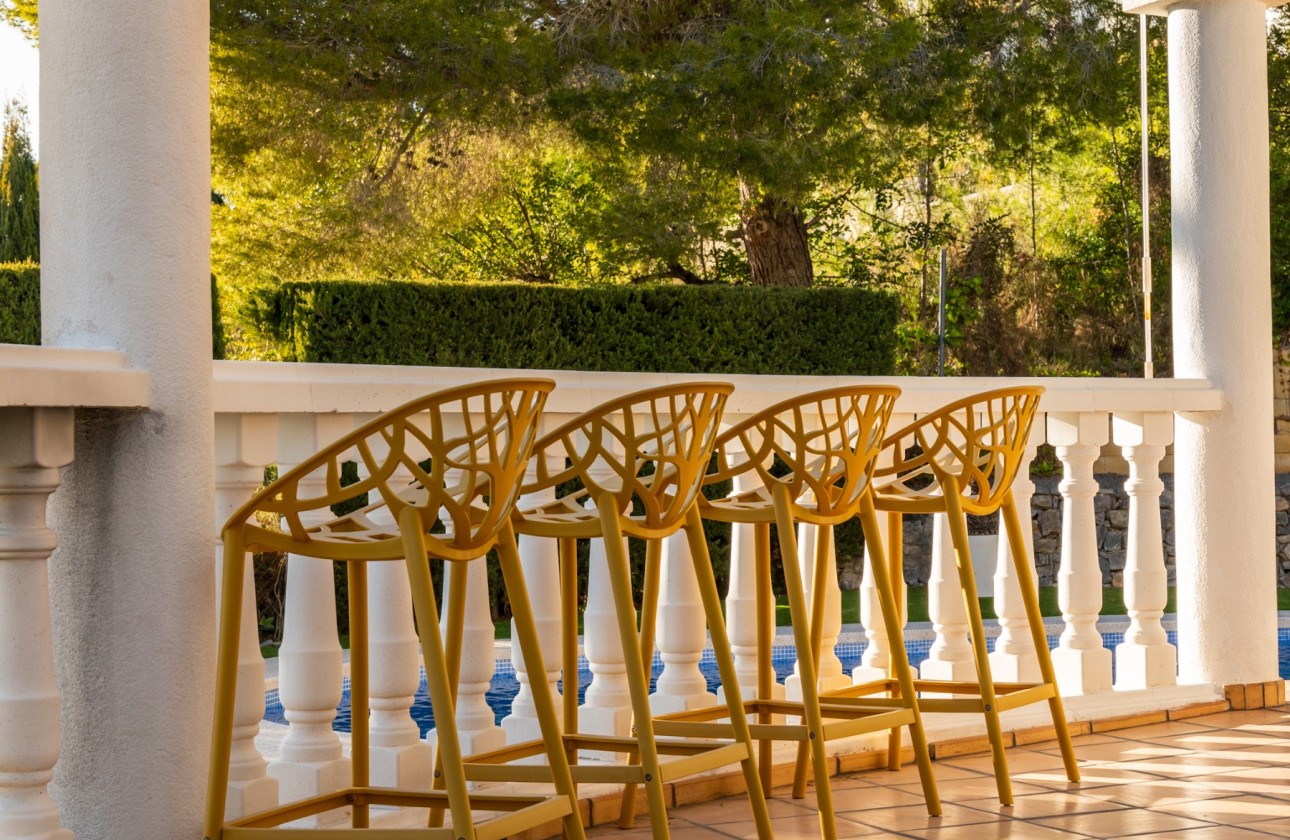 Resale - Villa - Altea