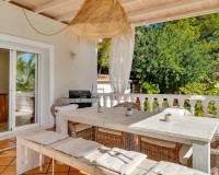Resale - Villa - Altea