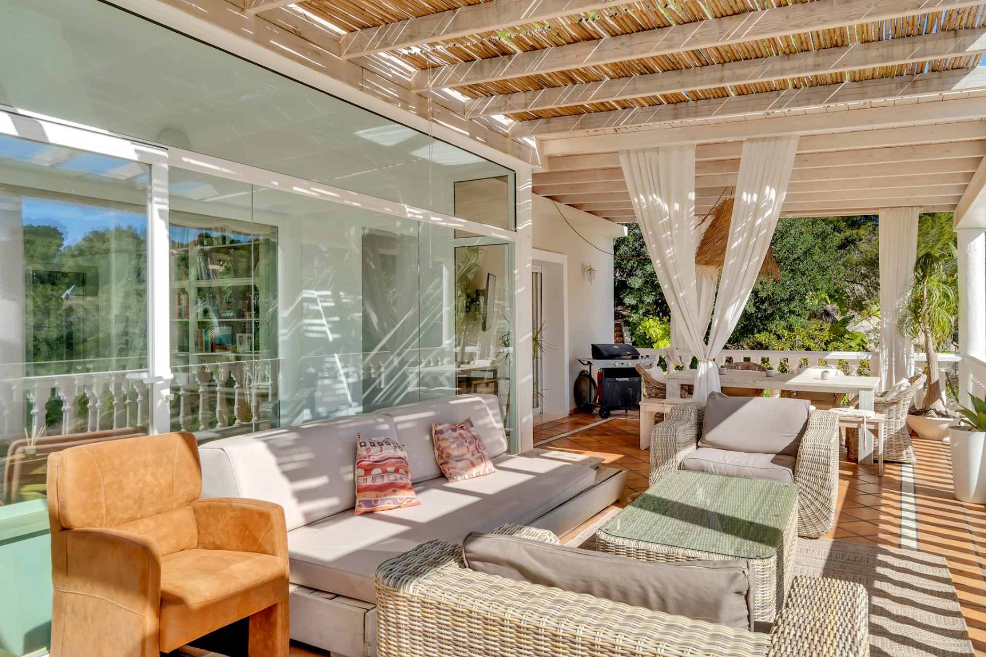 Resale - Villa - Altea