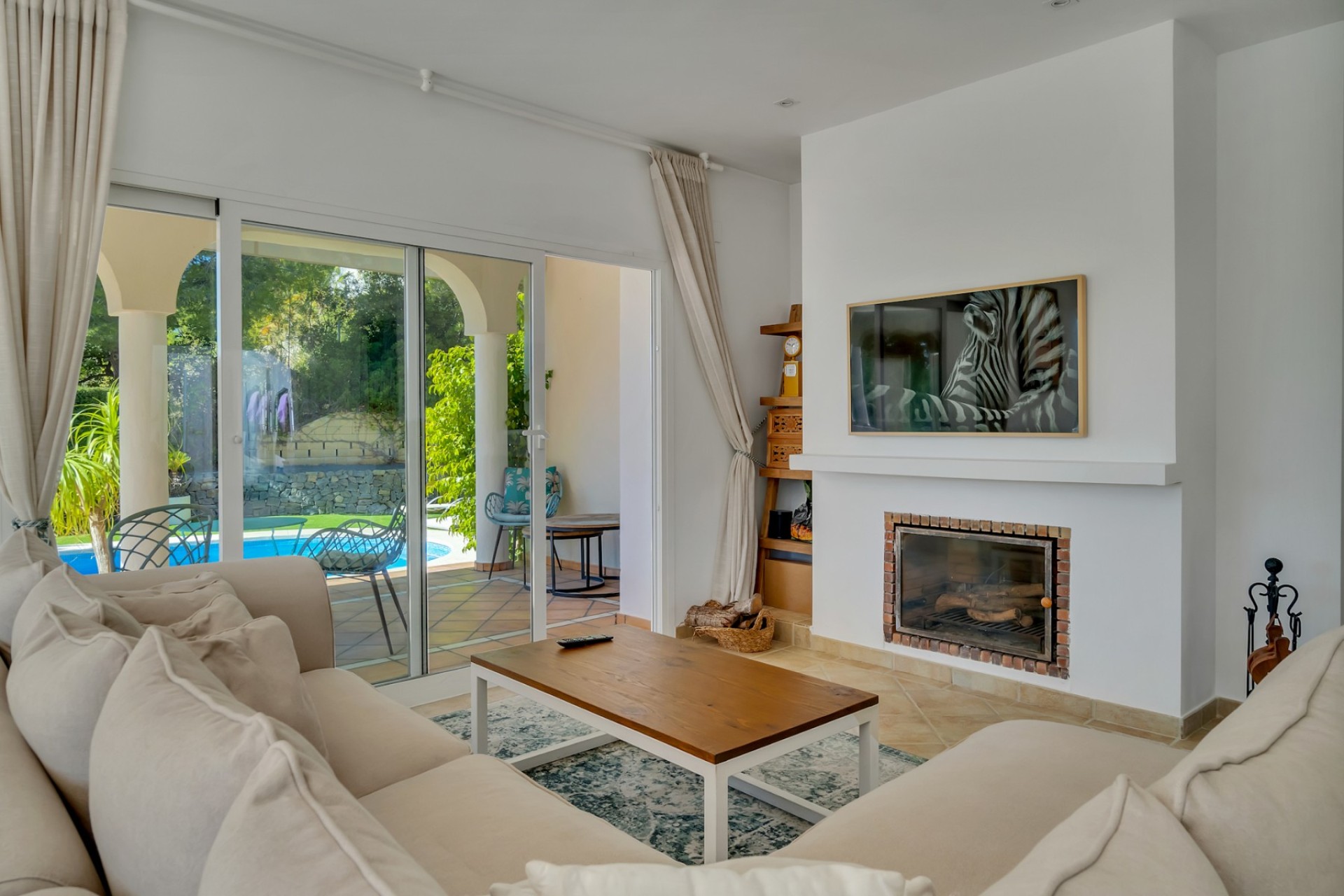 Resale - Villa - Altea