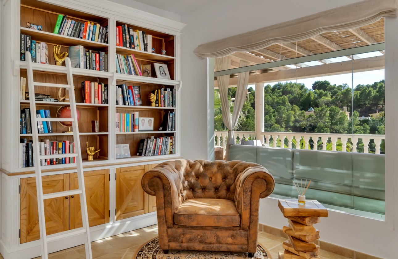 Resale - Villa - Altea