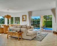 Resale - Villa - Altea