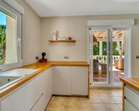 Resale - Villa - Altea