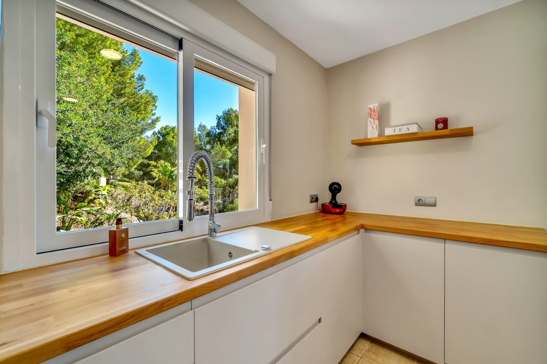 Resale - Villa - Altea