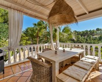 Resale - Villa - Altea