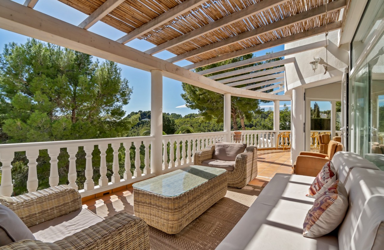 Resale - Villa - Altea