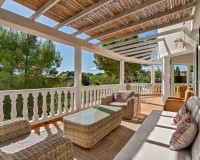 Resale - Villa - Altea