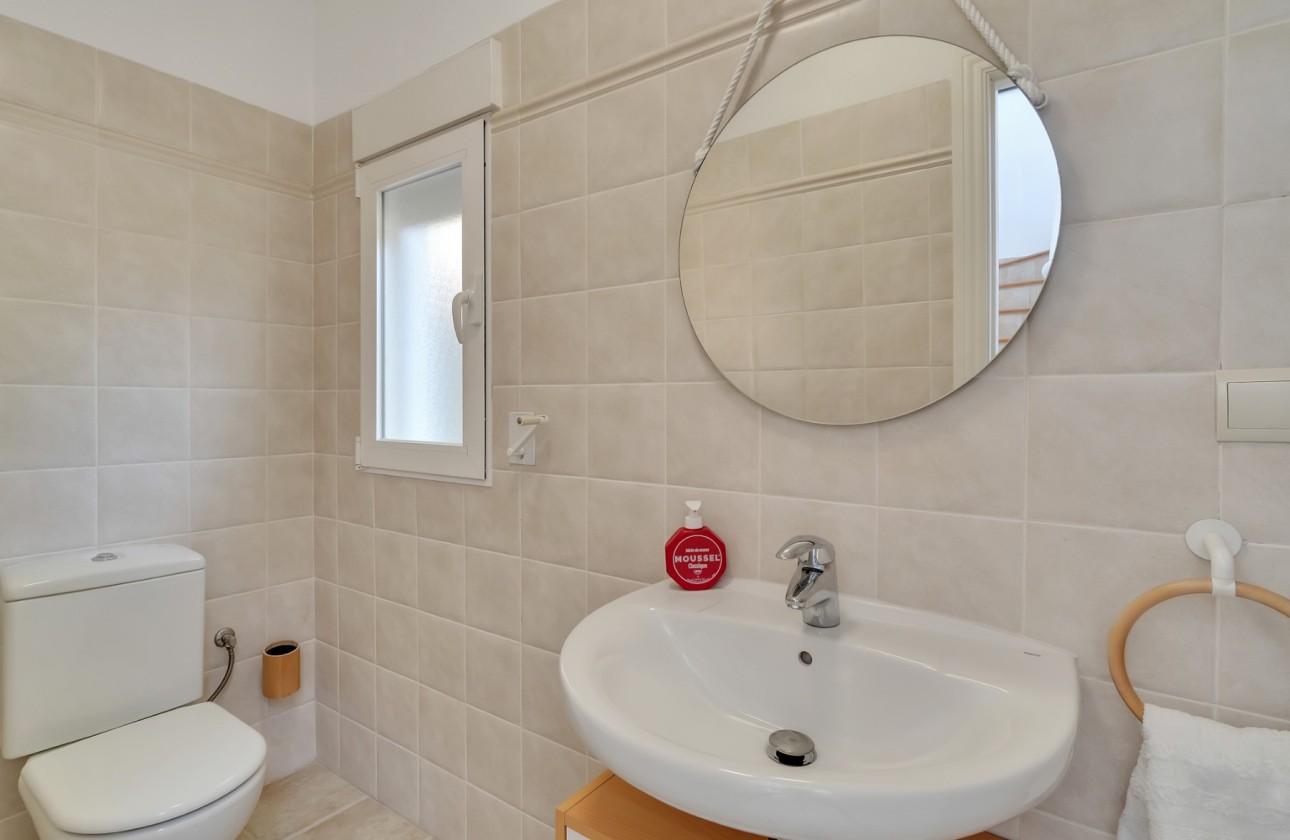 Resale - Villa - Altea