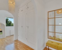 Resale - Villa - Altea