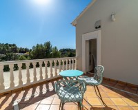 Resale - Villa - Altea