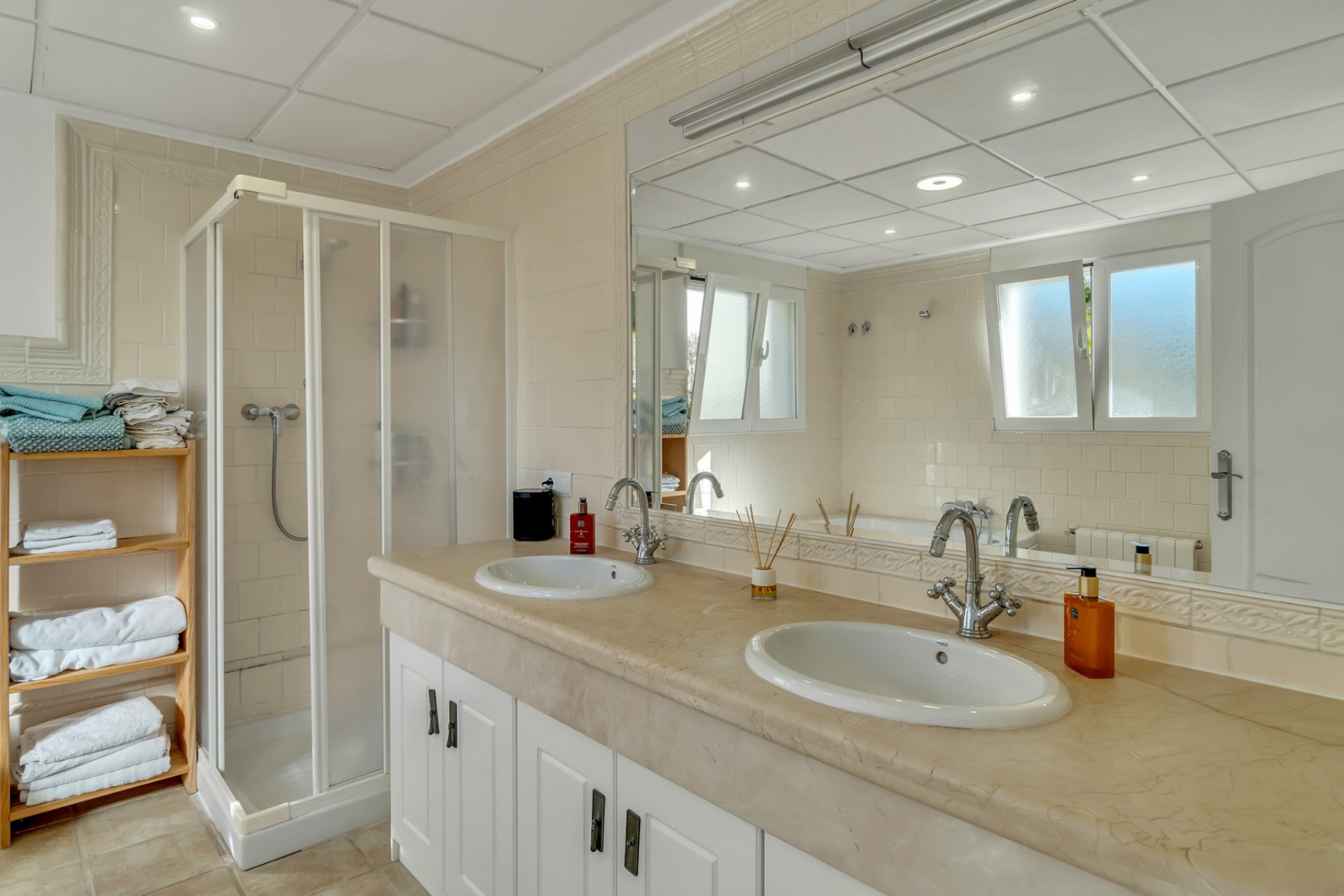 Resale - Villa - Altea