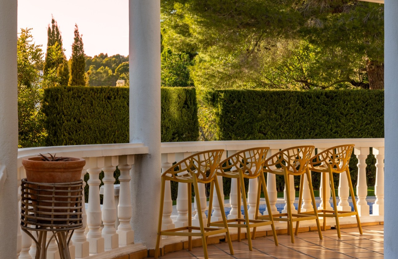 Resale - Villa - Altea