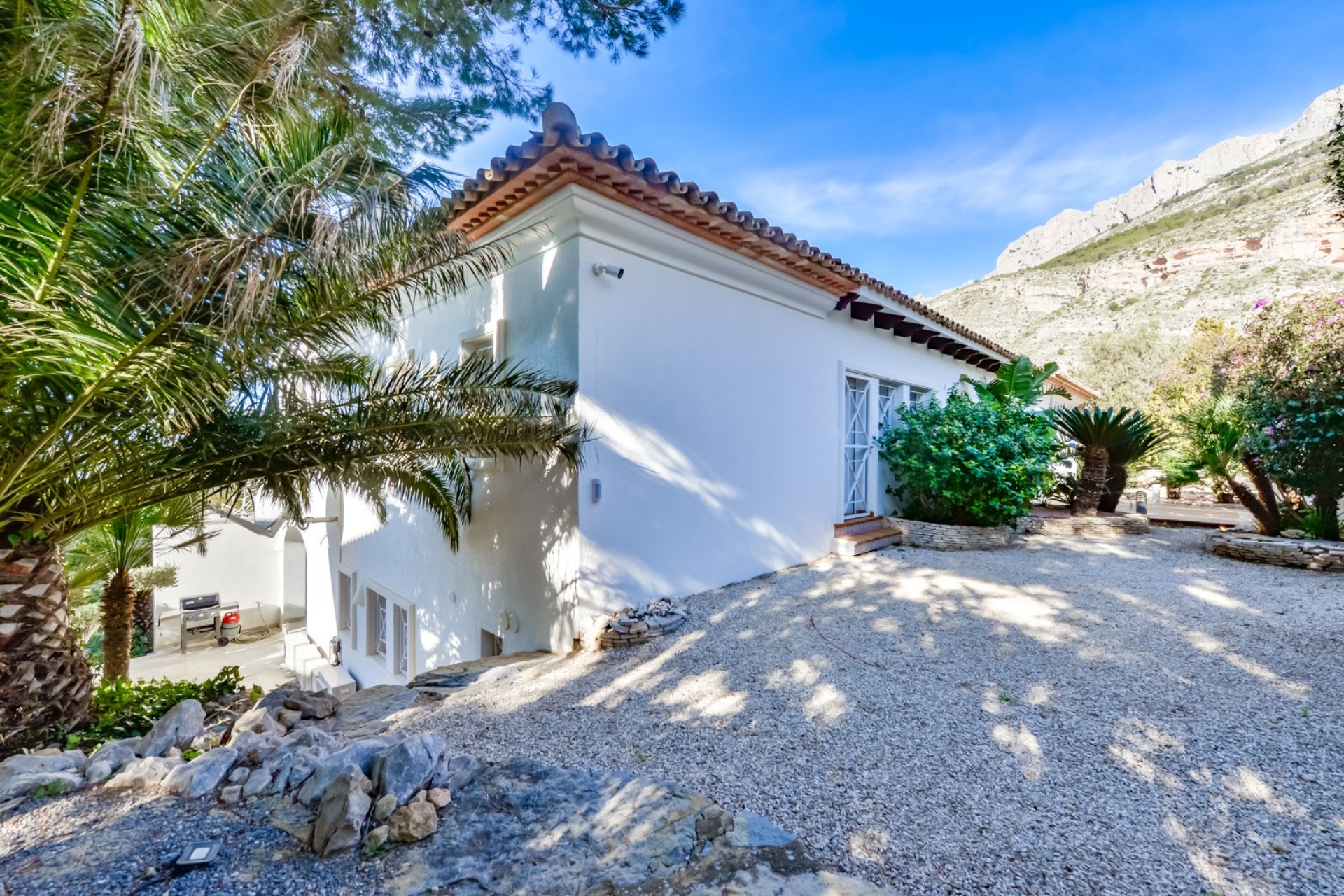 Resale - Villa - Altea