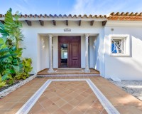 Resale - Villa - Altea