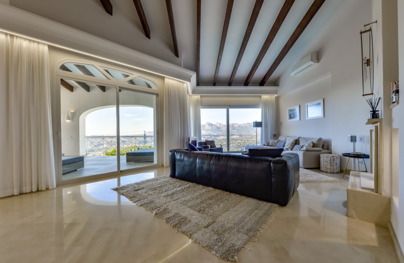 Resale - Villa - Altea