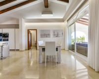 Resale - Villa - Altea