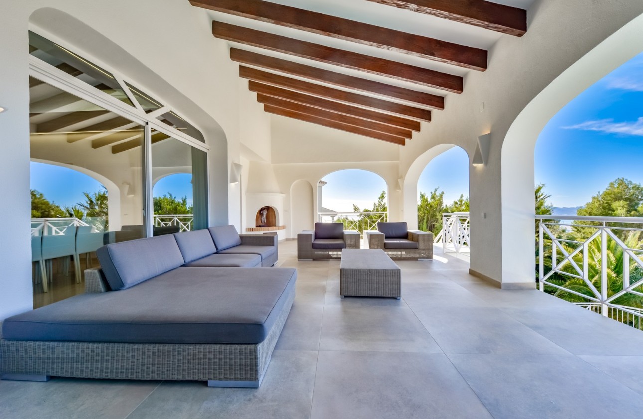 Resale - Villa - Altea