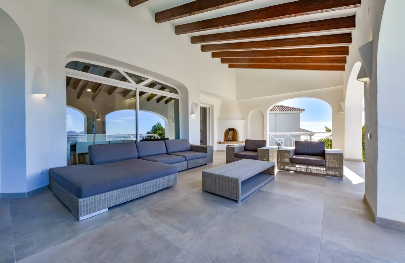 Resale - Villa - Altea