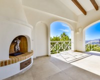 Resale - Villa - Altea