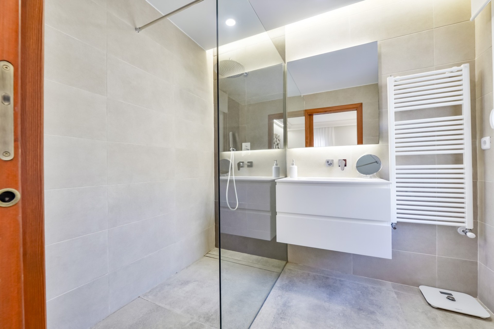 Resale - Villa - Altea