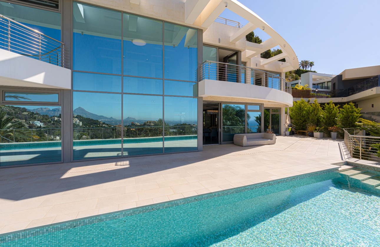 Resale - Villa - Altea